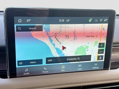 Certified 2023 Lincoln Aviator Reserve w/ Equipment Group 201A image 13