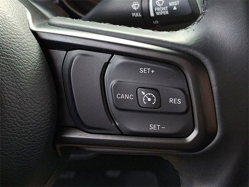 Used 2022 Jeep Wrangler Sport S image 23