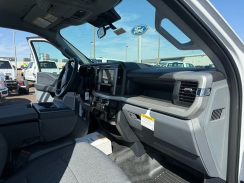 New 2026 Ford F250 XL w/ XL Chrome Package AWD/4WD image 25