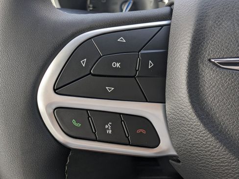 New 2025 Chrysler Voyager LX image 19