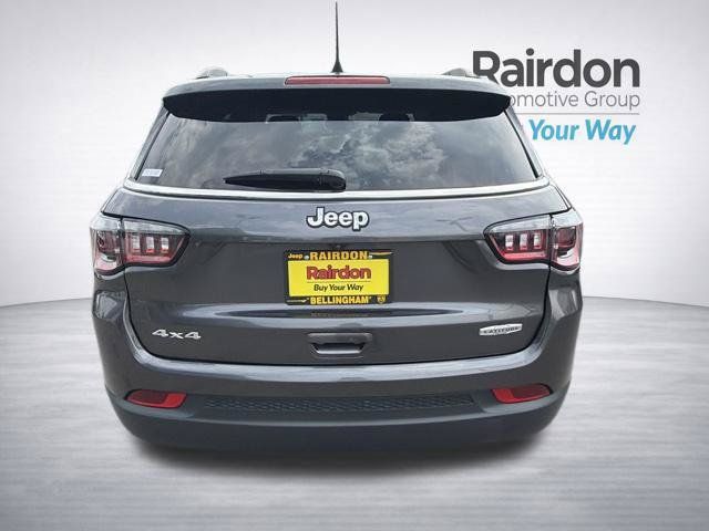 Used 2022 Jeep Compass Latitude AWD/4WD image 6
