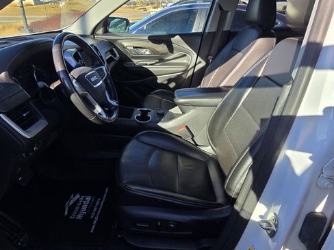 Used 2022 GMC Terrain SLT image 30