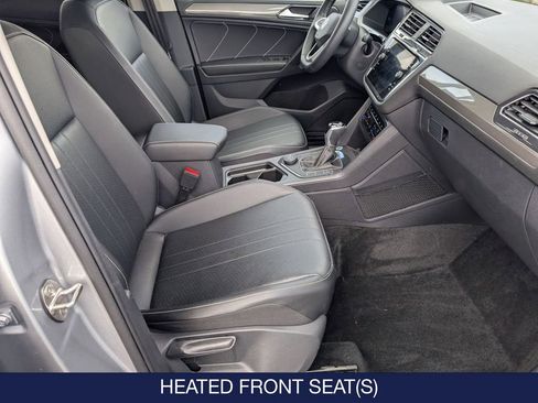 Used 2023 Volkswagen Tiguan SE image 32