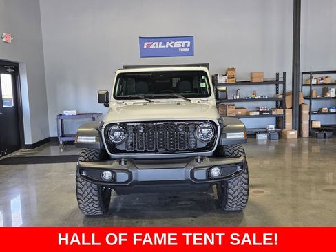 Used 2024 Jeep Wrangler Unlimited Sport AWD/4WD image 2