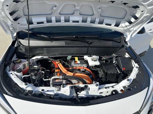 New 2027 Chevrolet Bolt LT w/ Comfort Package image 29