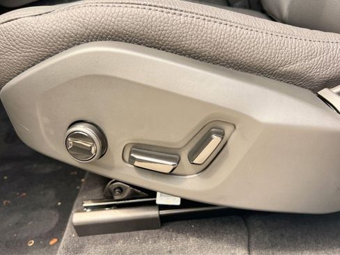 New 2025 Volvo XC60 B5 Plus w/ Protection Package Premier image 14