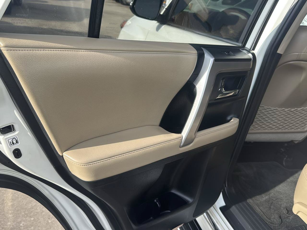 Used 2018 Toyota 4Runner Limited RWD image 23