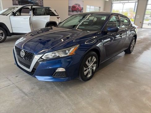 Used 2020 Nissan Altima 2.5 S AWD/4WD image 1