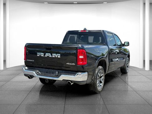 Used 2025 RAM 1500 Laramie AWD/4WD image 7