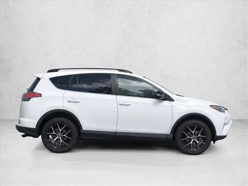 Used 2018 Toyota RAV4 SE w/ Power Extra Value Package FWD image 8