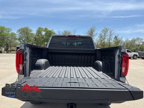 New 2026 GMC Sierra 1500 AT4X AWD/4WD image 9