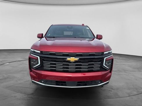 Used 2025 Chevrolet Suburban High Country AWD/4WD image 5