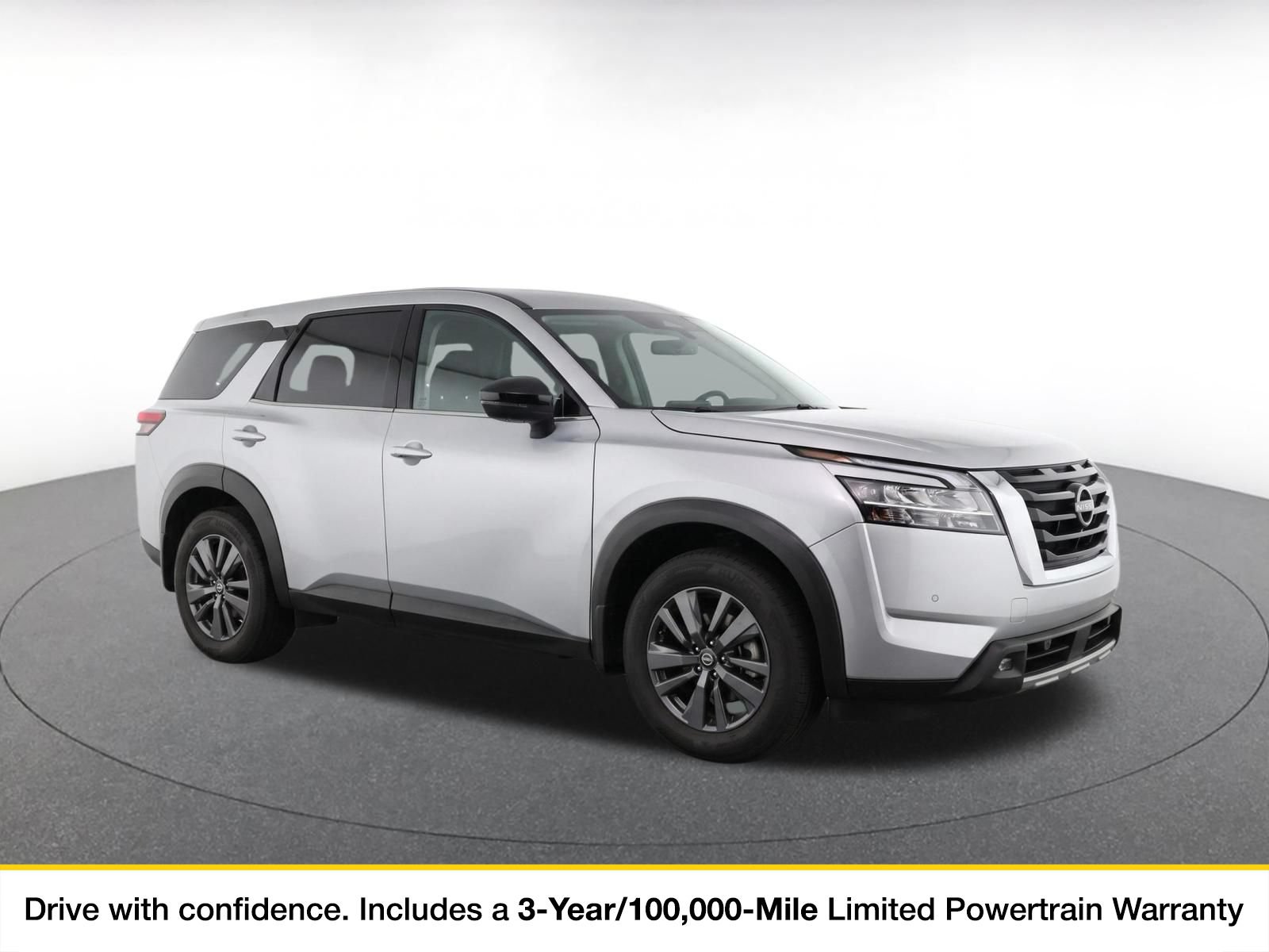 Used 2025 Nissan Pathfinder SV AWD/4WD image 7