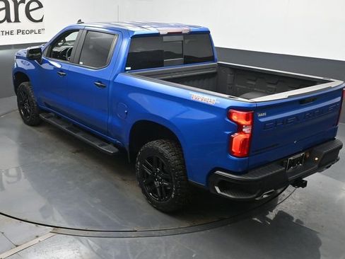 Used 2022 Chevrolet Silverado 1500 LT Trail Boss w/ LT Trail Boss Premium Package image 38
