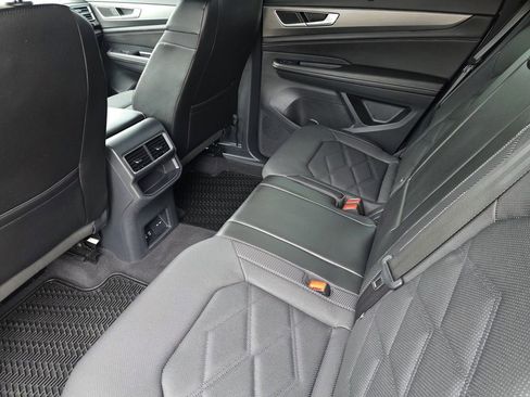 New 2026 Volkswagen Atlas Cross Sport SE FWD image 22