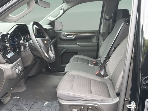 Used 2023 Chevrolet Silverado 1500 LT AWD/4WD image 17