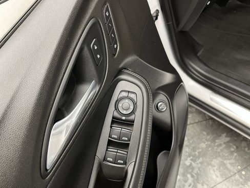 Certified 2021 Buick Encore GX Essence w/ Advanced Technology Package image 9