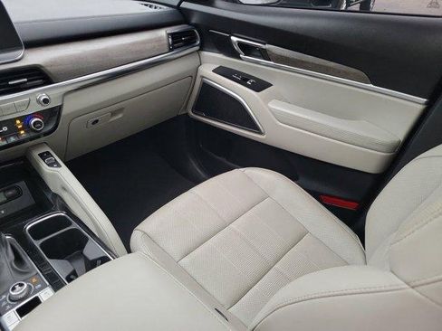 Used 2021 Kia Telluride EX image 17