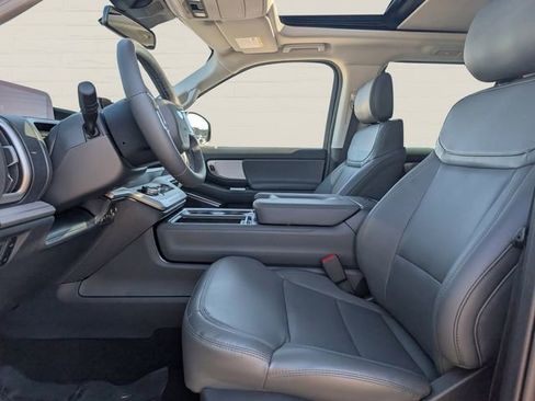 New 2026 Ford Expedition Active RWD image 13