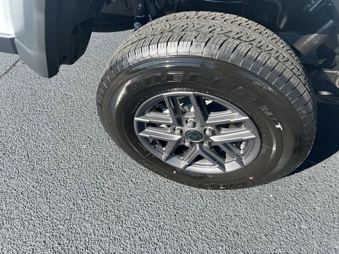 New 2025 Jeep Gladiator Sport image 20