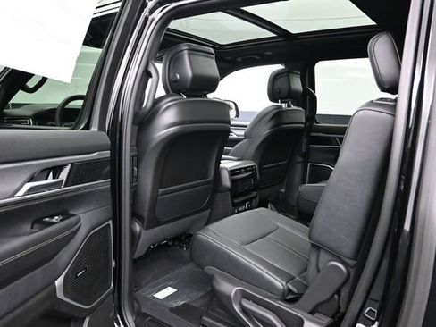 New 2026 Jeep Grand Wagoneer L 4WD image 23