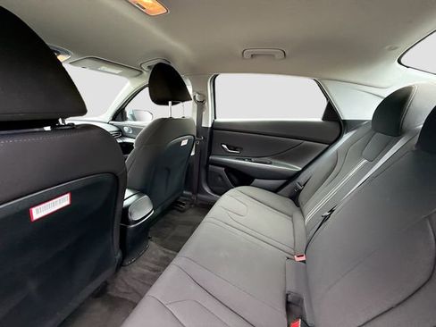 Used 2023 Hyundai Elantra SEL w/ Convenience Package image 23