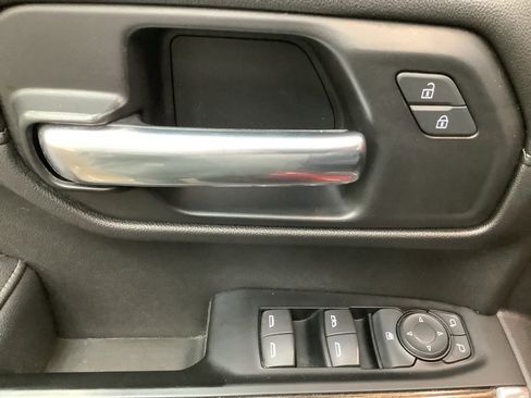 Used 2020 GMC Sierra 1500 Elevation w/ Elevation Value Package image 14