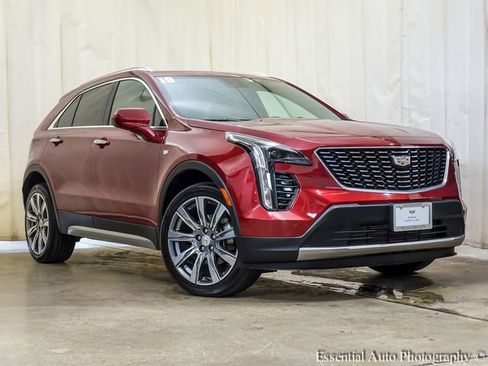 Used 2019 Cadillac XT4 Premium Luxury w/ Cold Weather Package FWD image 2