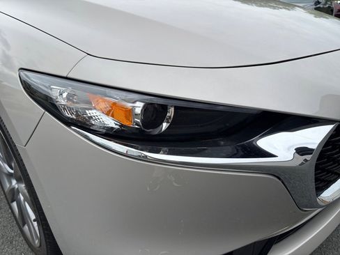 Used 2025 MAZDA MAZDA3 s FWD image 24