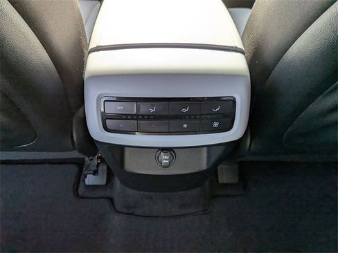 Used 2023 Hyundai Palisade SE image 28