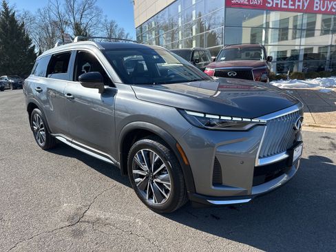 Certified 2026 INFINITI QX60 Luxe w/ Family Package image 1