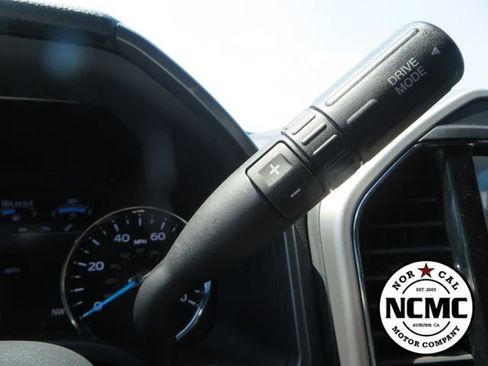 Used 2022 Ford F350 Platinum w/ FX4 Off-Road Package AWD/4WD image 41