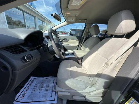 Used 2013 Ford Edge SE image 12
