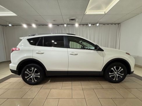 Certified 2017 Toyota RAV4 LE w/ Carpet Mat Package FWD image 6