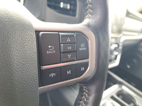 Used 2024 Ford Expedition Max XLT image 23