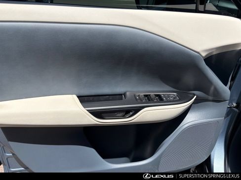 Certified 2025 Lexus RZ 300e w/ Accessory Package (2T) FWD image 11