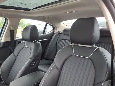Used 2026 Genesis G70 2.5T Prestige RWD image 17