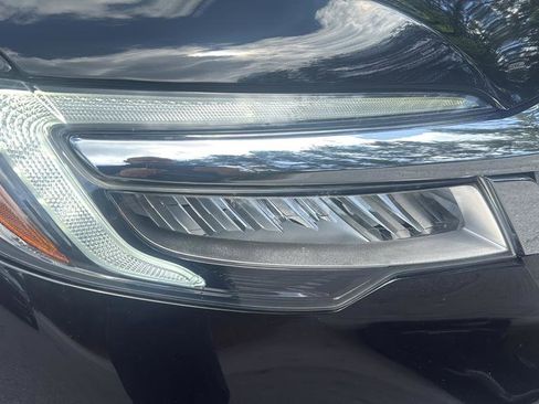 Used 2020 Honda Pilot Touring image 30