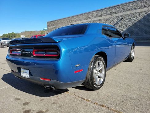 Used 2020 Dodge Challenger SXT image 3