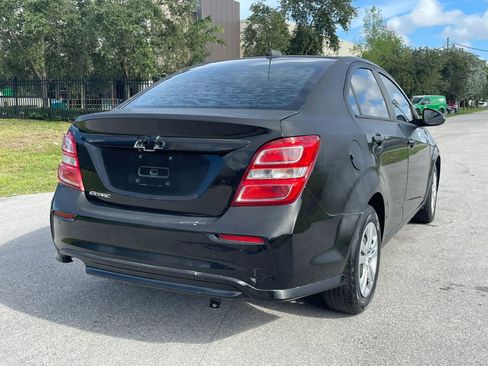 Used 2017 Chevrolet Sonic LS FWD image 7