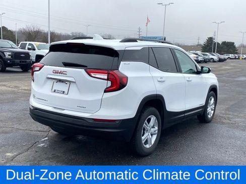 Certified 2023 GMC Terrain SLE w/ Driver Convenience Package AWD/4WD image 3