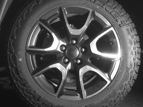 Used 2025 Jeep Compass Trailhawk AWD/4WD image 14