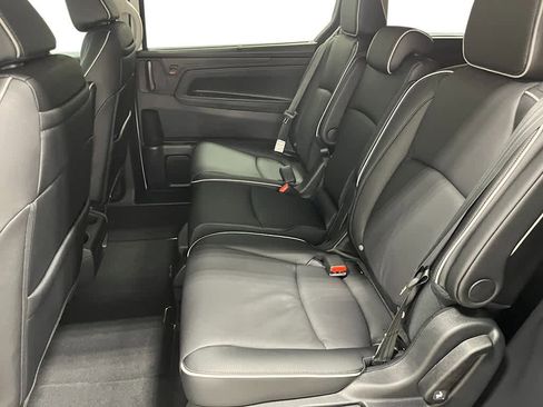 New 2026 Honda Odyssey Touring image 22