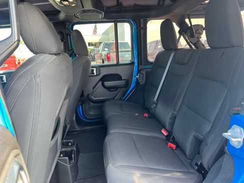 Used 2022 Jeep Wrangler Unlimited Sport w/ Uconnect 4C Nav & Sound Group AWD/4WD image 5