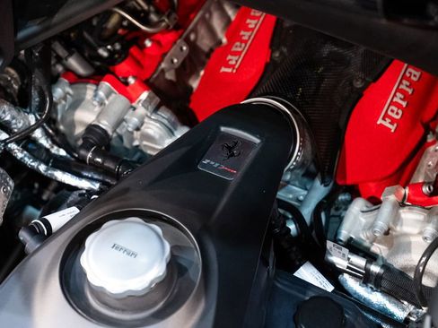 Certified 2022 Ferrari SF90 Spider AWD/4WD image 21