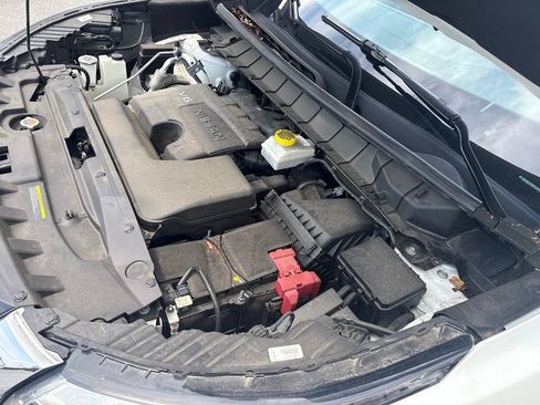 Used 2023 Nissan Pathfinder SL AWD/4WD image 20