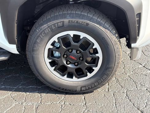 New 2026 Toyota 4Runner Limited AWD/4WD image 13