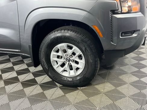 Used 2024 Nissan Frontier SV w/ Technology Package image 13