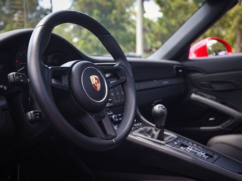 Used 2019 Porsche 911 Speedster RWD image 36
