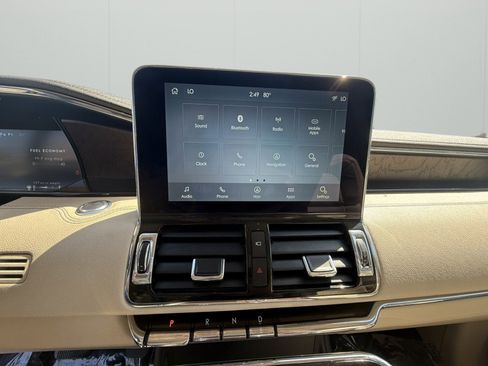 Used 2021 Lincoln Navigator L Reserve w/ Luxury Package AWD/4WD image 10